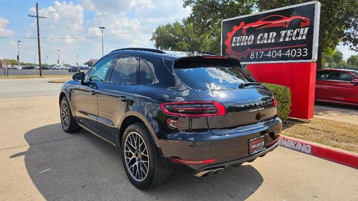 2016 Porsche Macan Turbo