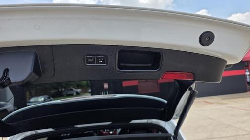 White 2018 Porsche Macan Turbo