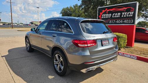 2019 Mercedes-Benz GLC 300 Base