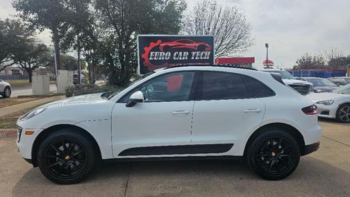 2017 Porsche Macan Base