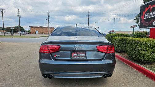 2013 Audi S8 4.0T quattro