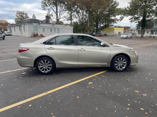 2017 Toyota Camry XLE