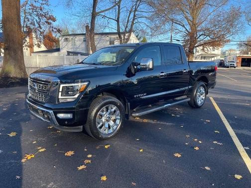 2021 Nissan Titan SL
