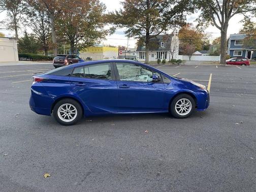 2017 Toyota Prius Two