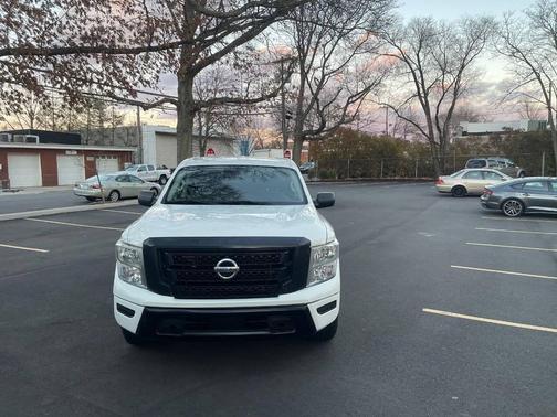 2022 Nissan Titan S