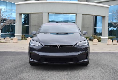 2024 Tesla Model X Long Range