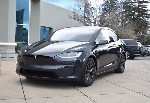 2024 Tesla Model X Long Range