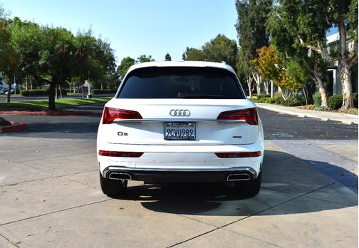 2022 Audi Q5 45 S line Premium Plus