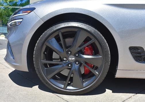 2023 Genesis G70 3.3T