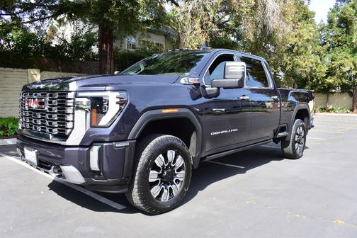 2024 GMC Sierra 2500 Denali