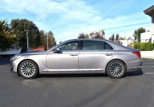 2018 Genesis G90 3.3T Premium