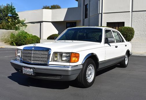 1982 Mercedes-Benz 380SEL 