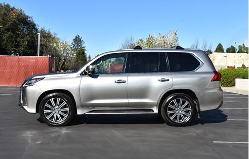 2017 Lexus LX 570 