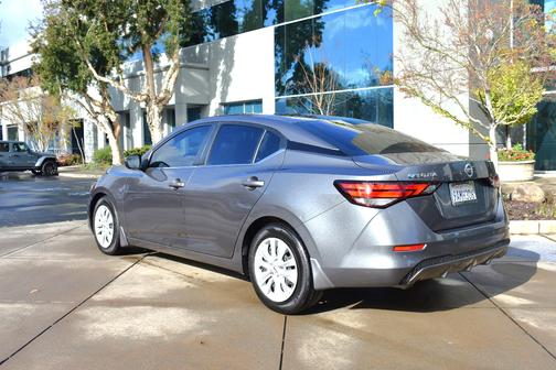 2022 Nissan Sentra S