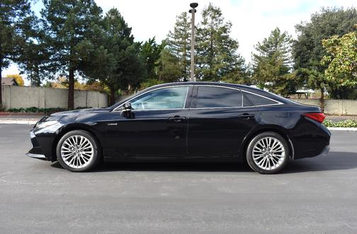2019 Toyota Avalon Hybrid Limited