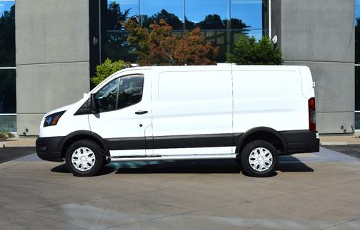 2024 Ford Transit-250