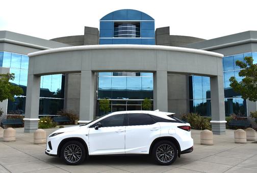 2022 Lexus RX 450h F Sport Handling