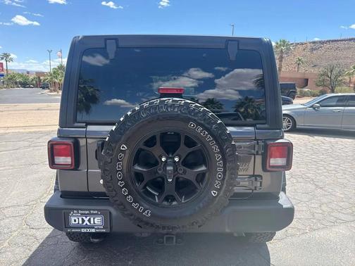 Granite Crystal Metallic Clearcoat 2020 Jeep Wrangler Unlimited Sport