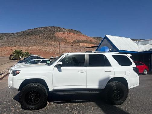 Super White 2021 Toyota 4Runner SR5 Premium