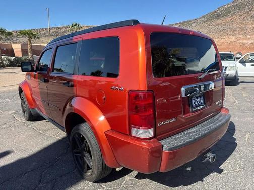 Sunburst Orange Pearlcoat 2009 Dodge Nitro SLT/RT