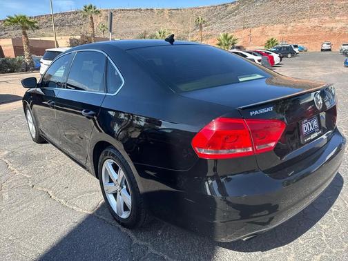 Black Uni 2015 Volkswagen Passat 1.8T Limited Edition