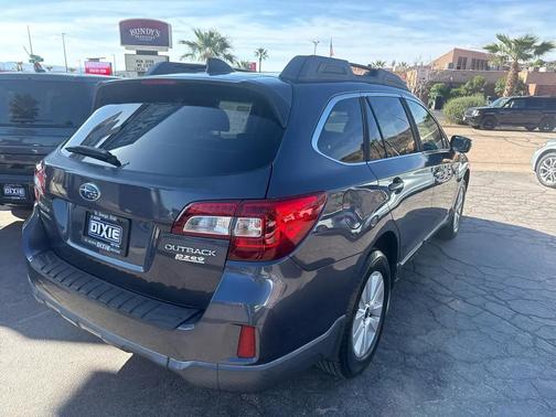 Carbide Gray Metallic 2017 Subaru Outback 2.5i Premium