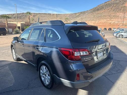 Carbide Gray Metallic 2017 Subaru Outback 2.5i Premium