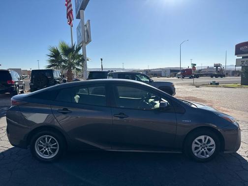 2017 Toyota Prius Two