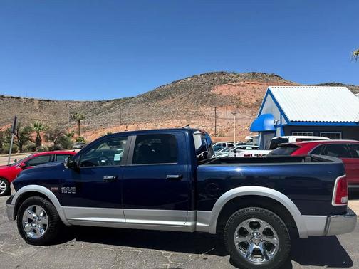True Blue Pearlcoat 2017 RAM 1500 Laramie