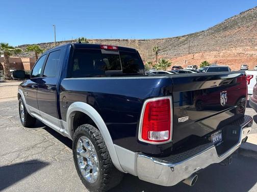 True Blue Pearlcoat 2017 RAM 1500 Laramie