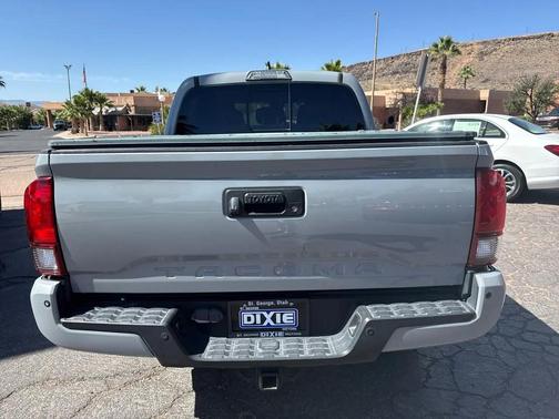 Cement 2018 Toyota Tacoma TRD Off Road