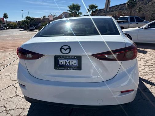 2015 Mazda Mazda3 i Sport