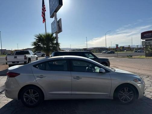 2017 Hyundai ELANTRA SE Value Edition