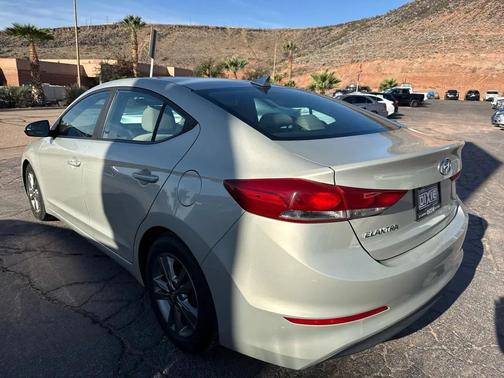 2017 Hyundai ELANTRA SE Value Edition
