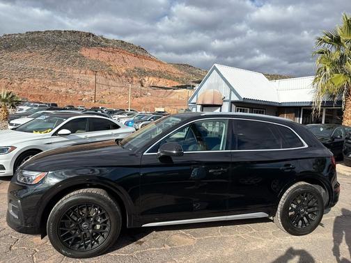2021 Audi Q5 45 Premium