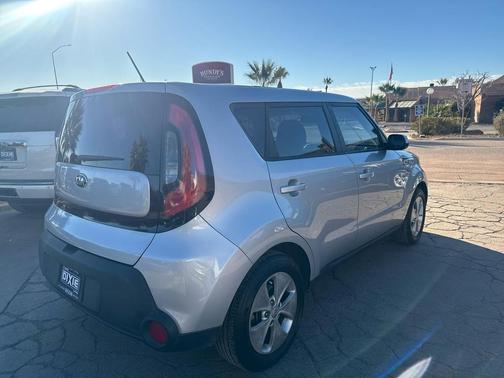2016 Kia Soul Base
