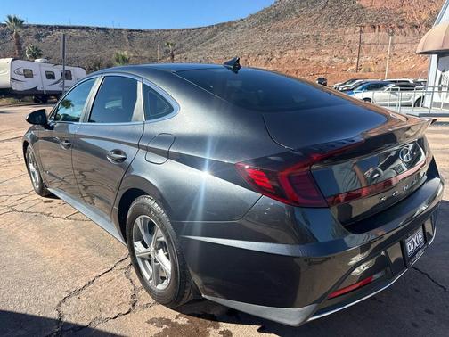 2021 Hyundai SONATA SE