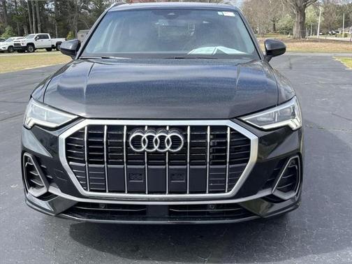 2024 Audi Q3 Premium 45 TFSI S line quattro Tiptronic