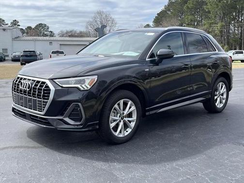 2024 Audi Q3 Premium 45 TFSI S line quattro Tiptronic