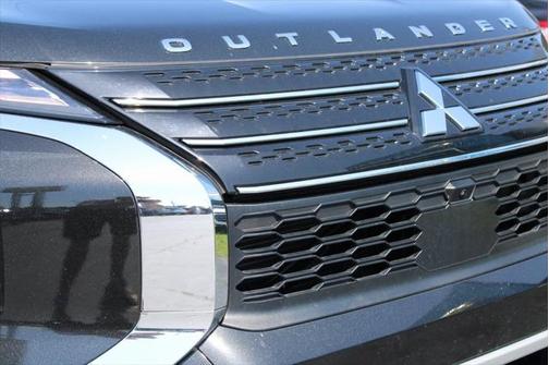 2022 Mitsubishi Outlander SE 2.5 2WD