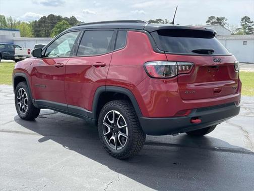 2024 Jeep Compass Trailhawk