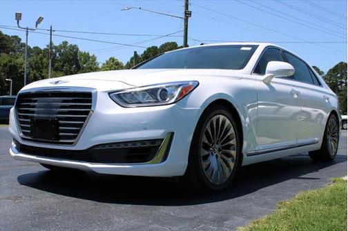 2018 Genesis G90 Premium