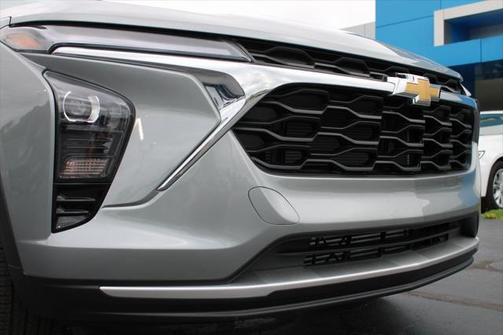 2025 Chevrolet Trax FWD 1RS