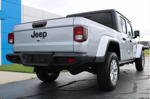 2023 Jeep Gladiator Sport S