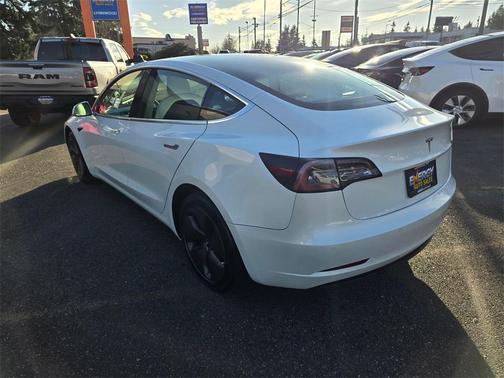2020 Tesla Model 3 Standard Range Plus