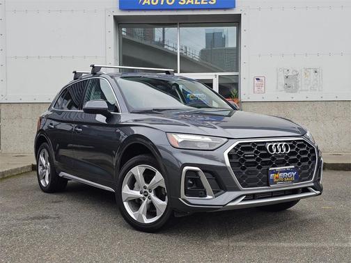 2022 Audi Q5 45 S line quattro Premium