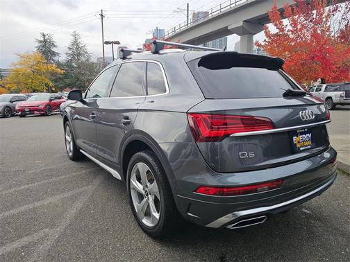 2022 Audi Q5 45 S line quattro Premium