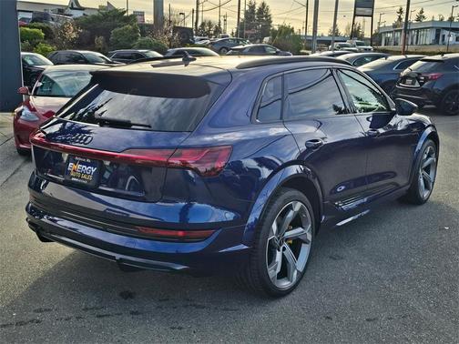 2023 Audi e-tron S Prestige