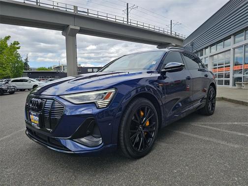 2022 Audi e-tron Premium