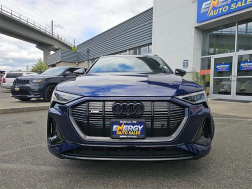2022 Audi e-tron Premium